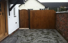 Trellis and Gates from Hartley Landscapes